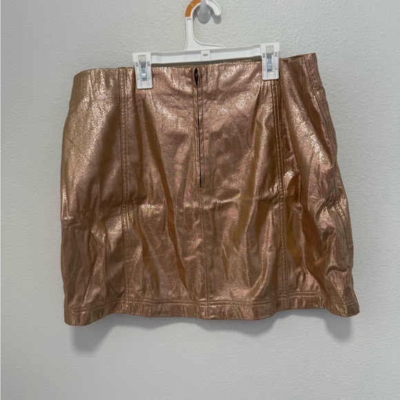 Wild Fable Shimmering Rose Gold Plus Size Mini Skirt Size 16W - Picture 2 of 3